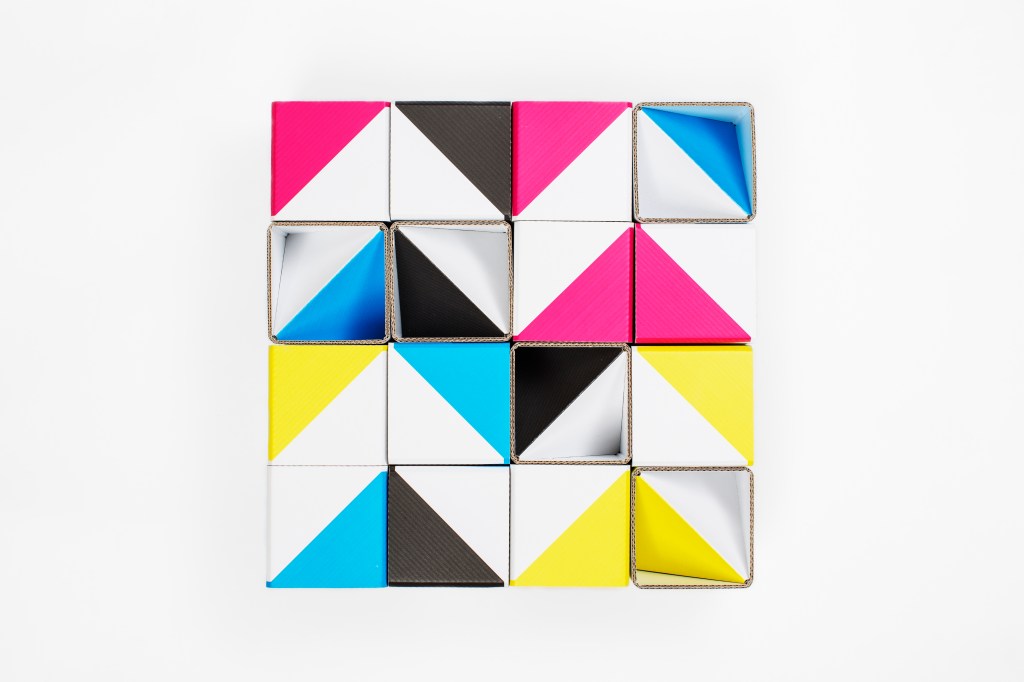 Cube 2.0 – A game with real and virtual&nbsp;patterns